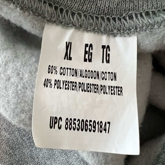 Fruit of the Loom Gray Crewneck Sweatshirt - Picture 7 of 8